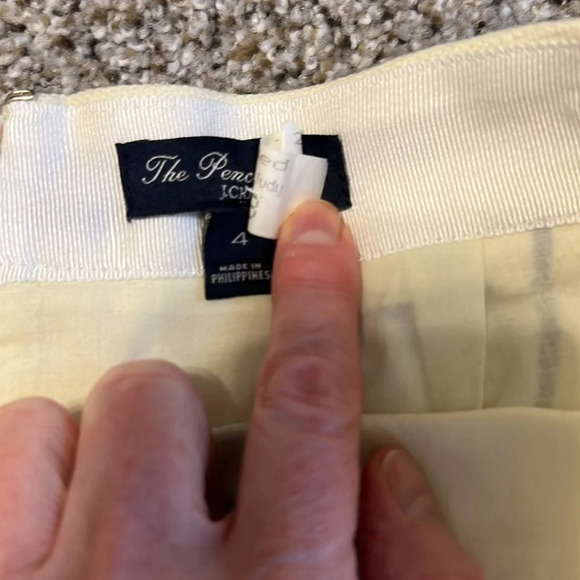 J Crew The Pencil Skirt, Size 4, EUC - Picture 3 of 6